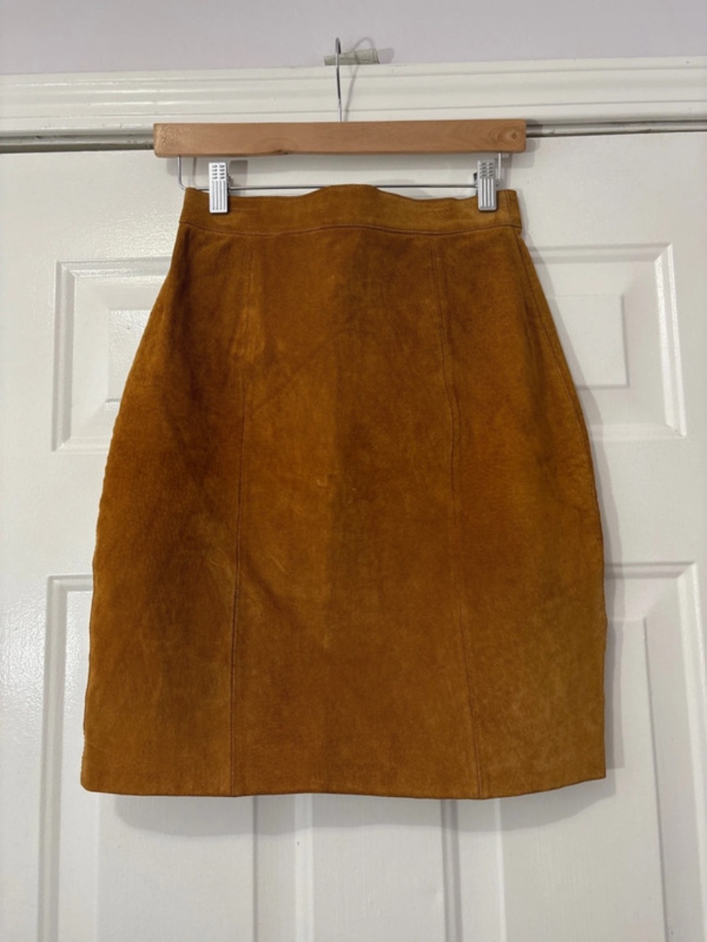 Limited brand leather skirt. Size 6
